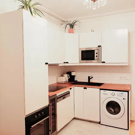 : D'exception - Batignolles Apartment Paris